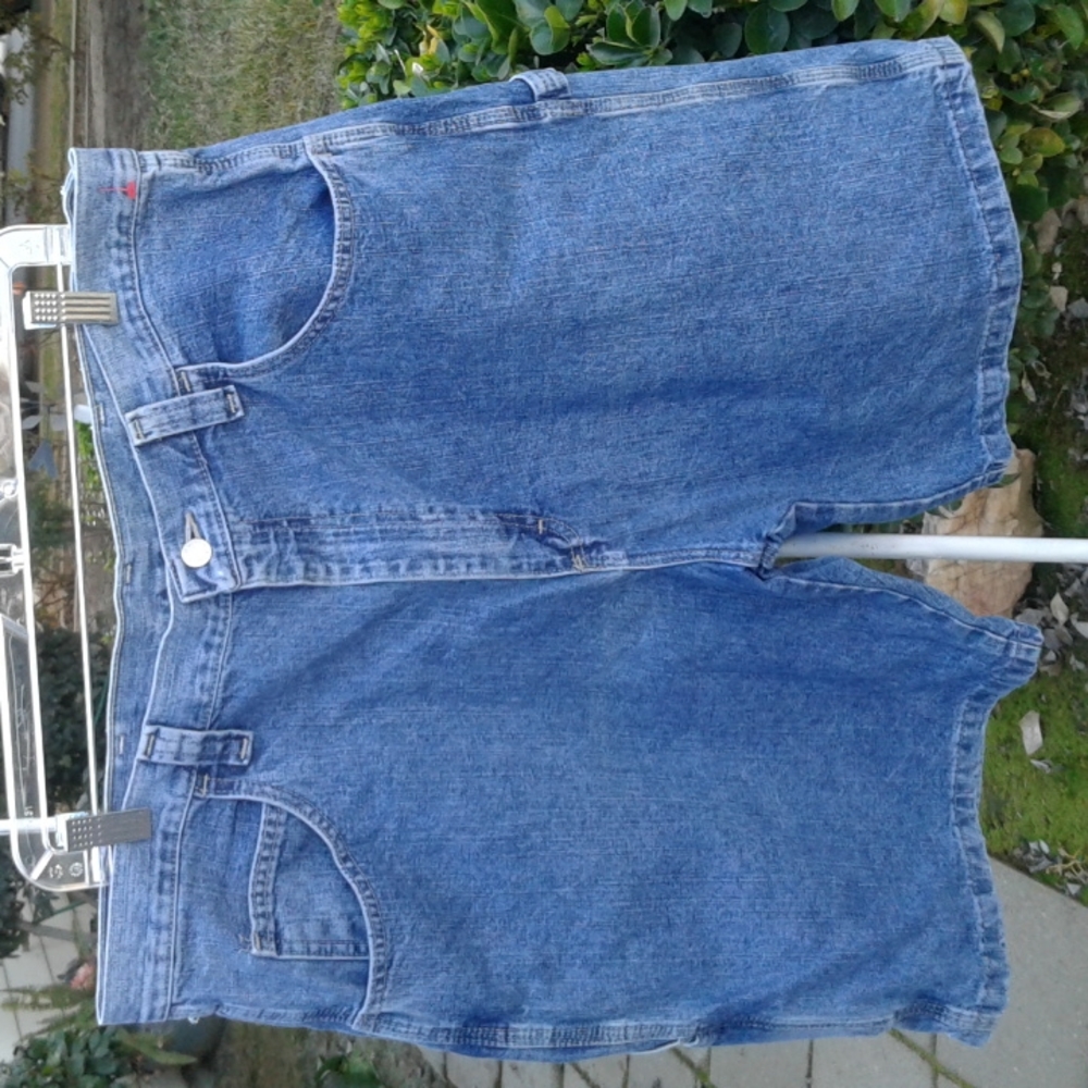 Men's Wrangler jean shorts good condition size 38